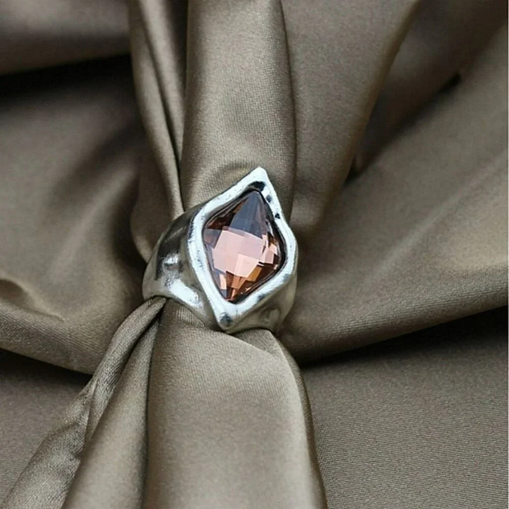 Zuri Cadance Silver Ring with Tourmaline Pink Colored Crystal Size 9 Gift Boxed - Picture 11 of 11